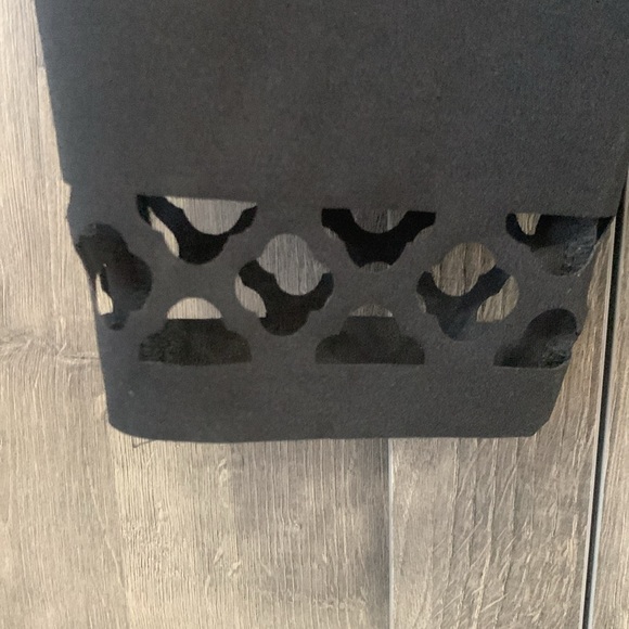 Emery Rose Black Elastic Waist Die Cut Ankle Leggings Women's Size Small - Picture 3 of 8